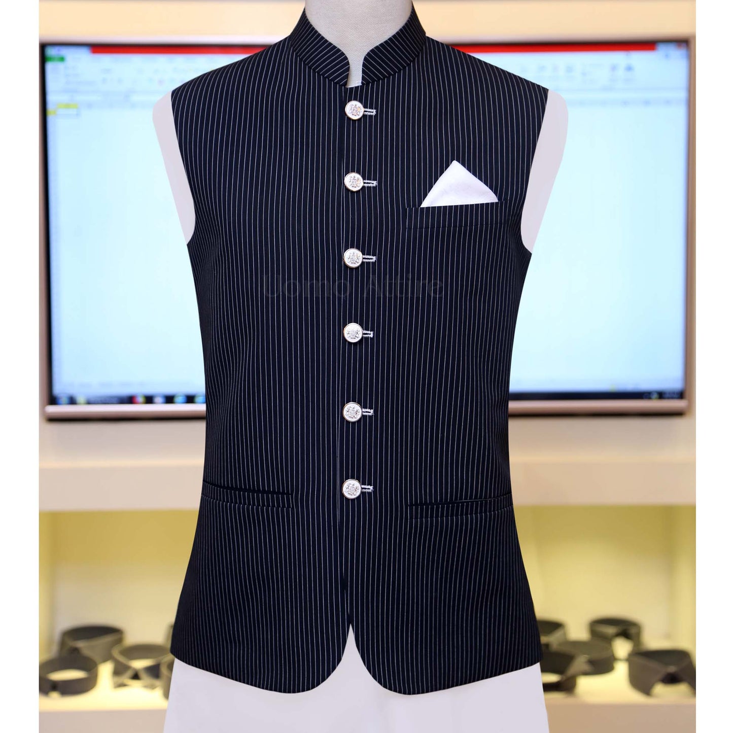 Ban waistcaot in tropical suiting fabric