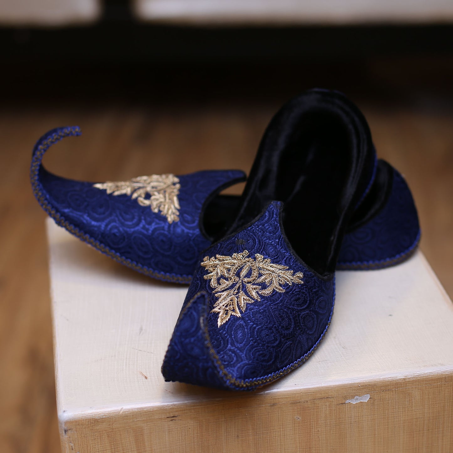 Blue Wedding Khussa