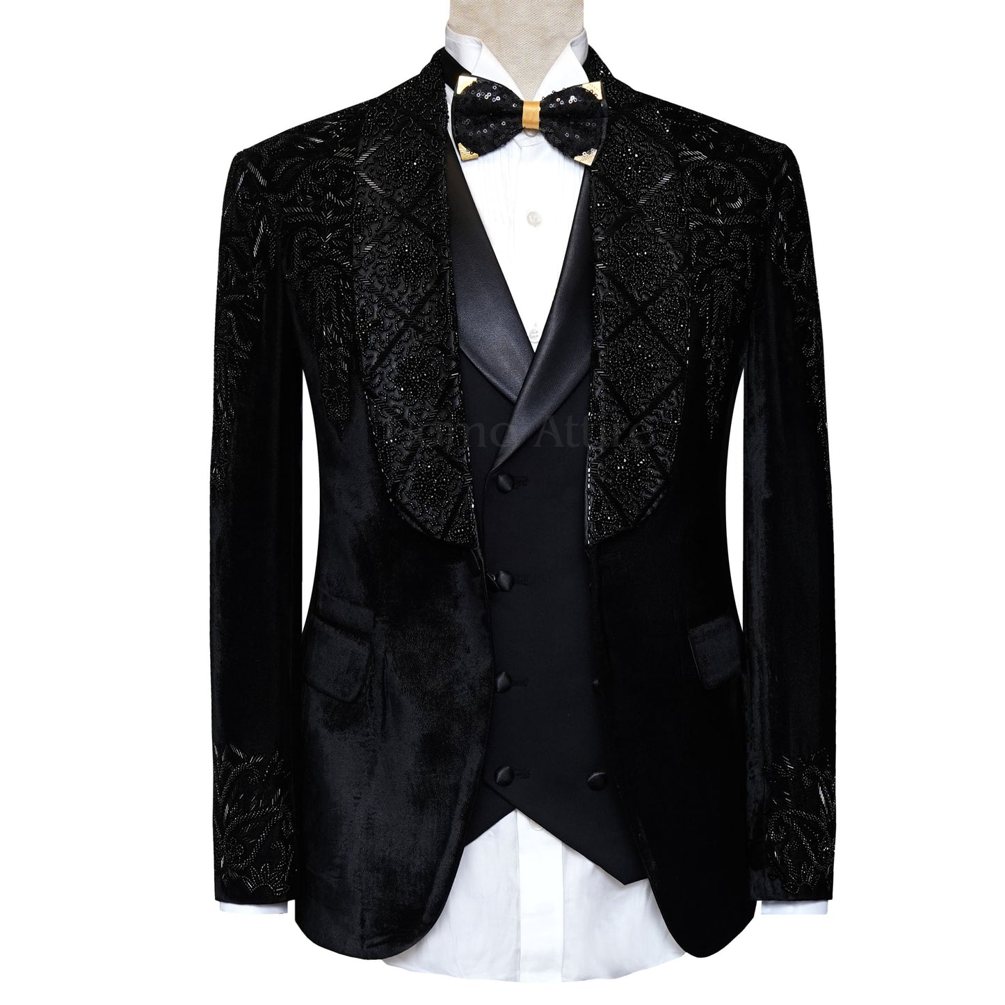 
                  
                    Men's Luxury Bespoke Embellished Black Velvet Tuxedo 3 Piece Suit
                  
                