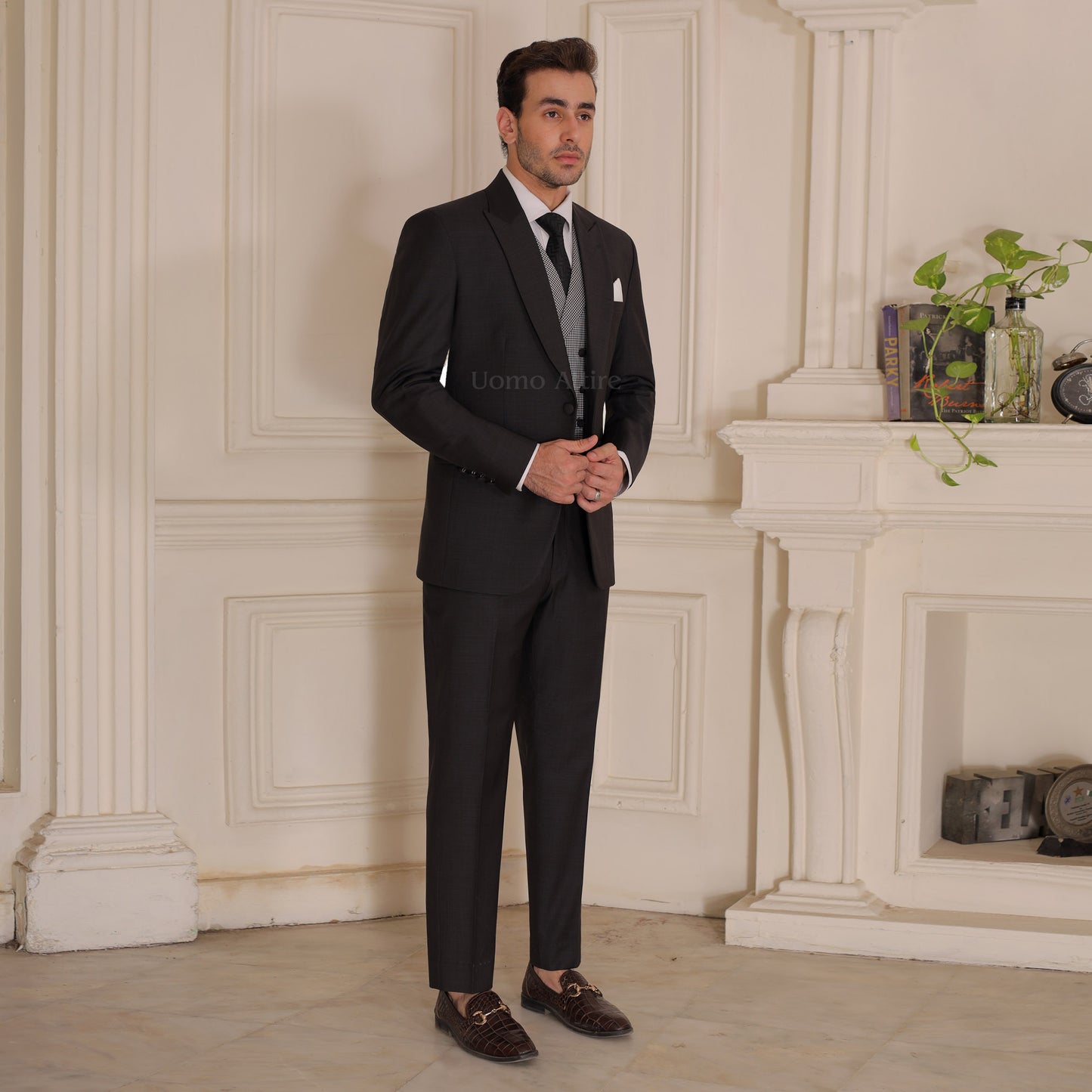 italian-cut-thre-piece-suit