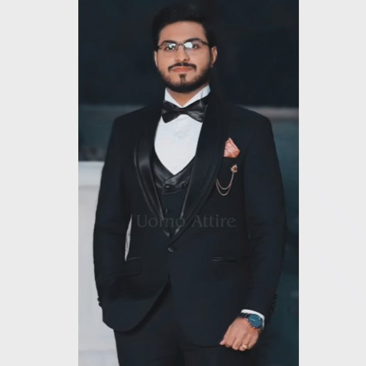 Carica e riproduci video nel visualizzatore Galleria, Exquisite Italian-Crafted Tuxedo for Formal Occasions