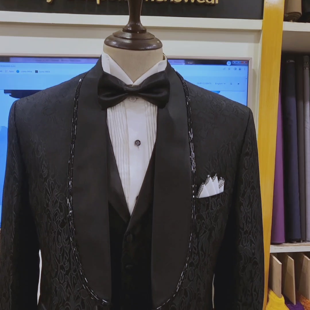 Load and play video in Gallery viewer, Black Tuxedo 3-Piece Suit with Single-Breasted Vest, black tuxedo suit, Black Tie Event inside round fashion