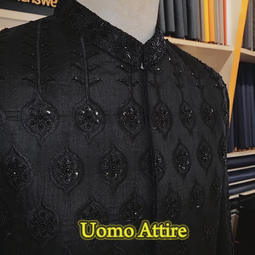 Carica e riproduci video nel visualizzatore Galleria, Black Designer Men's Groom Sherwani for Wedding