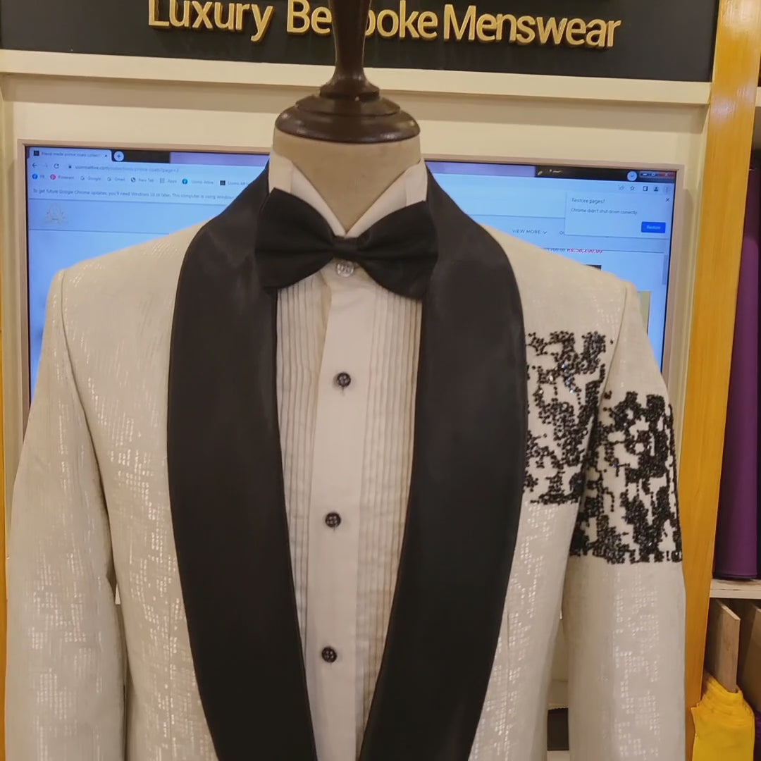 Carica e riproduci video nel visualizzatore Galleria, White tuxedo 2 piece suit for stylish look | White Tuxedo Suit