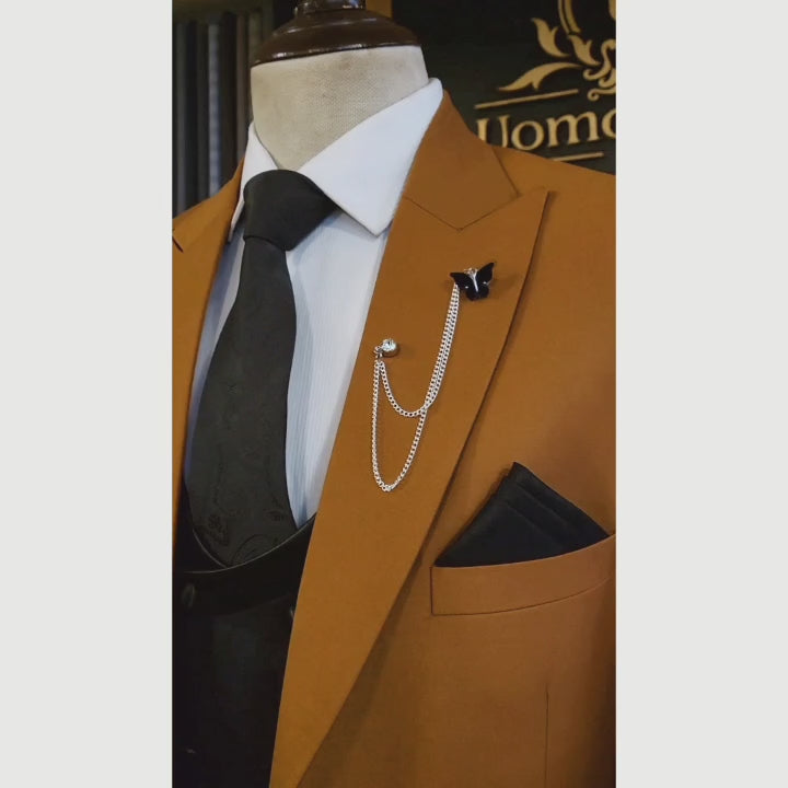 Carica e riproduci video nel visualizzatore Galleria, Vibrant Orange Slim-Fit Three-Piece Suit with Black Double-Breasted Waistcoat