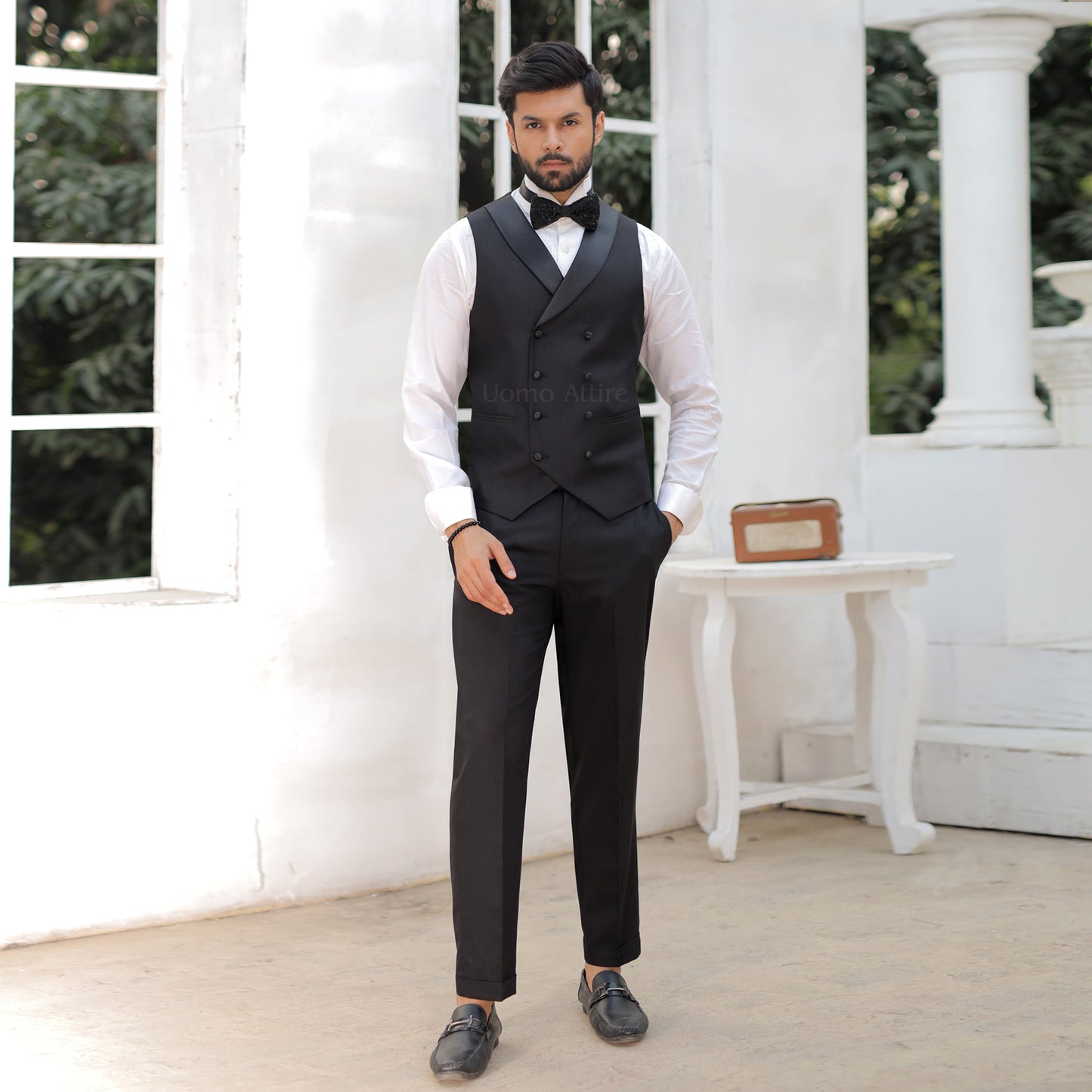 Luxurious Embroidered Black Tuxedo Double-Breasted Waistcoat For Mens