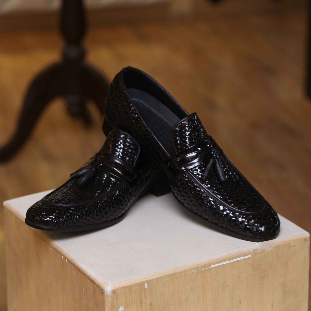 Round Toe Black Shoes For Men