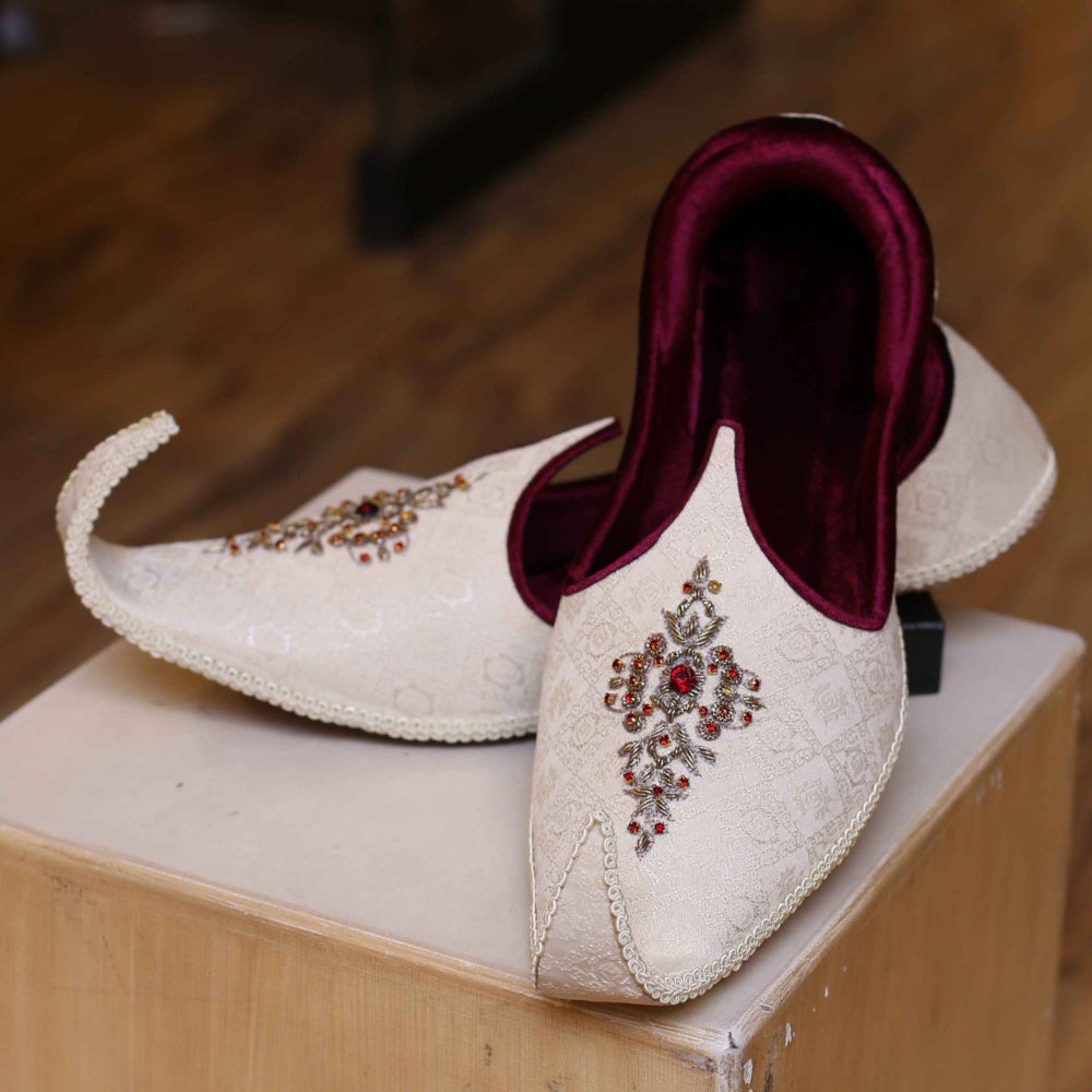 Custom design cream colour shoes for sherwani (Khussa)