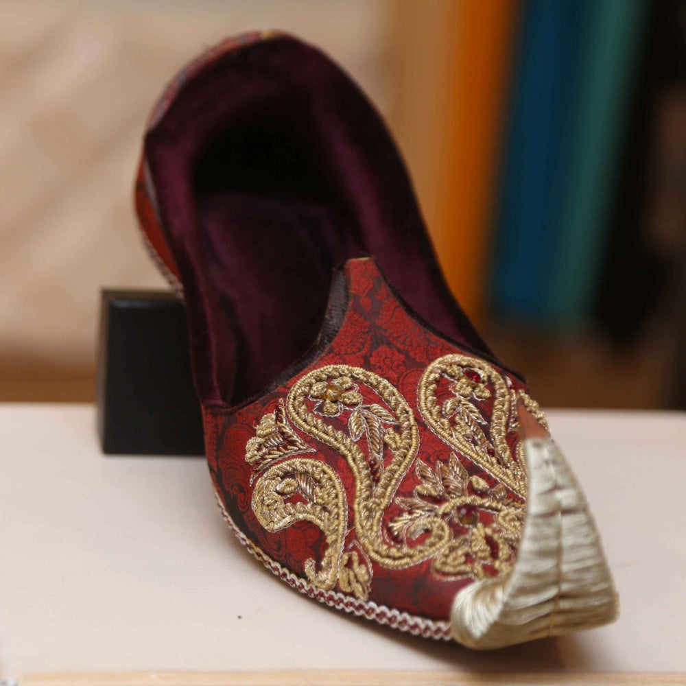 Antique Gold Designer Shoes For Sherwani