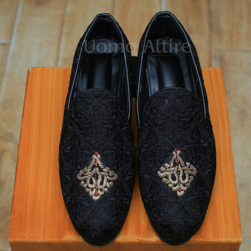 Luxurious black customized sherwani full package