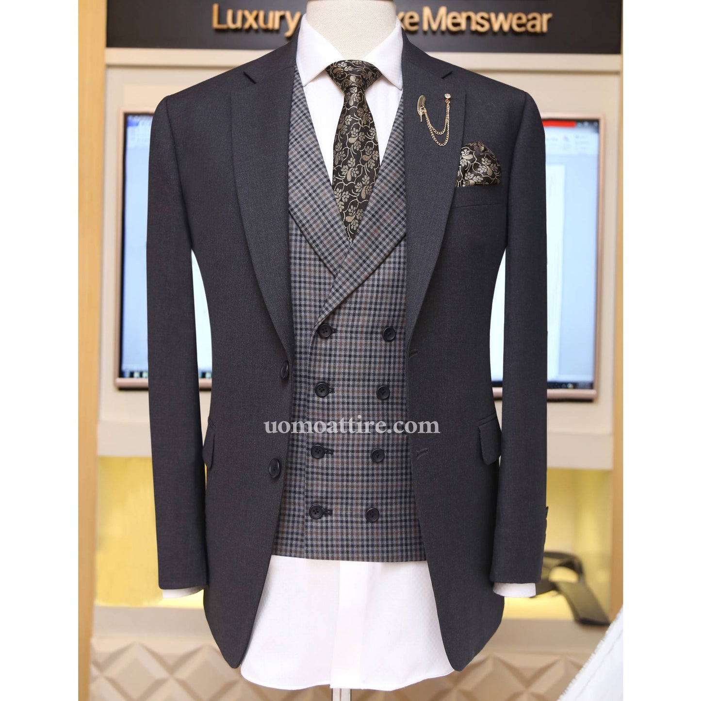 lightweight four season gray 3 piece suit with double breasted mini check vest