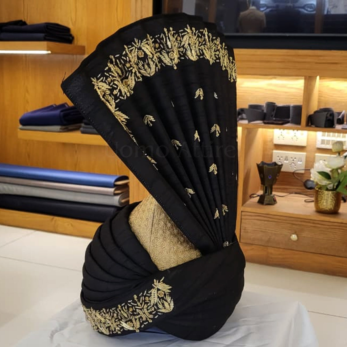 Men's Luxury Black Gold Embellished Saafa (Turban)