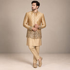 Cappotto principe impreziosito su ordinazione per un look elegante 
