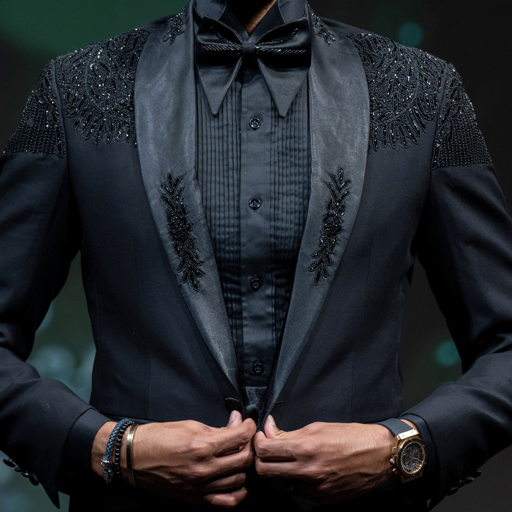 
                  
                    Men's Luxury Black Embellished Shoulder Tuxedo with Cummerbund & Bow Tie
                  
                