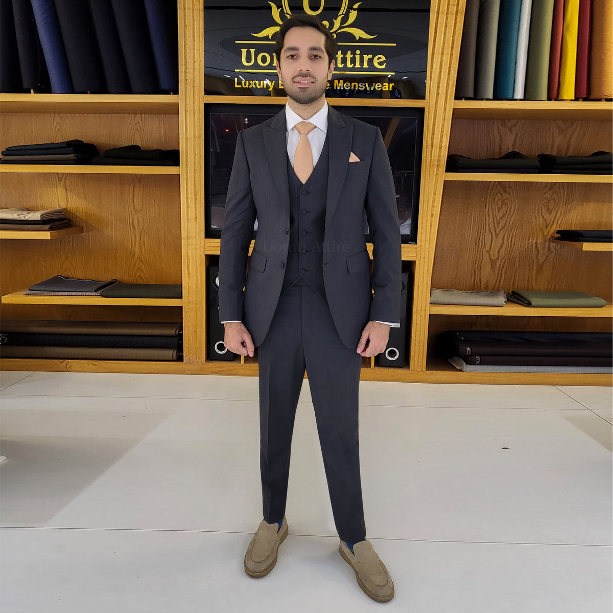 charcoal grey 3 piece suit 