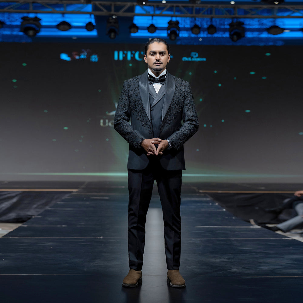 Men's Luxury Black Floral Embroidered 3-Piece Tuxedo with Shawl Lapel