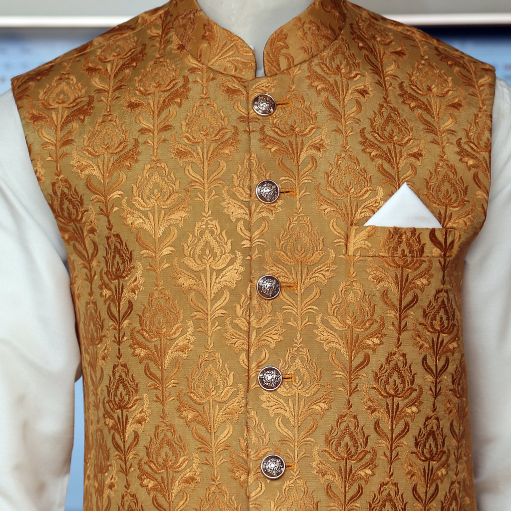 Gilet brodé coupe slim customisé 