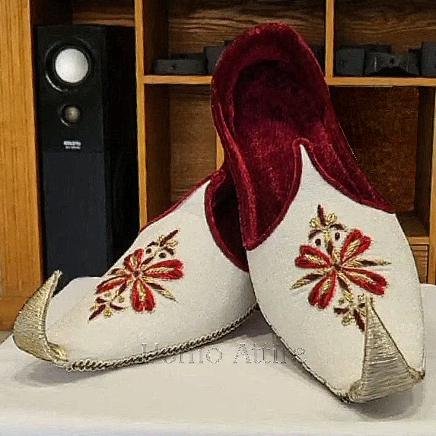 
                  
                    Chaussures de designer personnalisées pour Sherwani Khussa 
                  
                