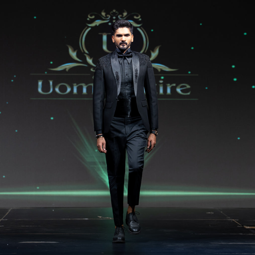 Men's Luxury Black Embellished Shoulder Tuxedo with Cummerbund & Bow Tie