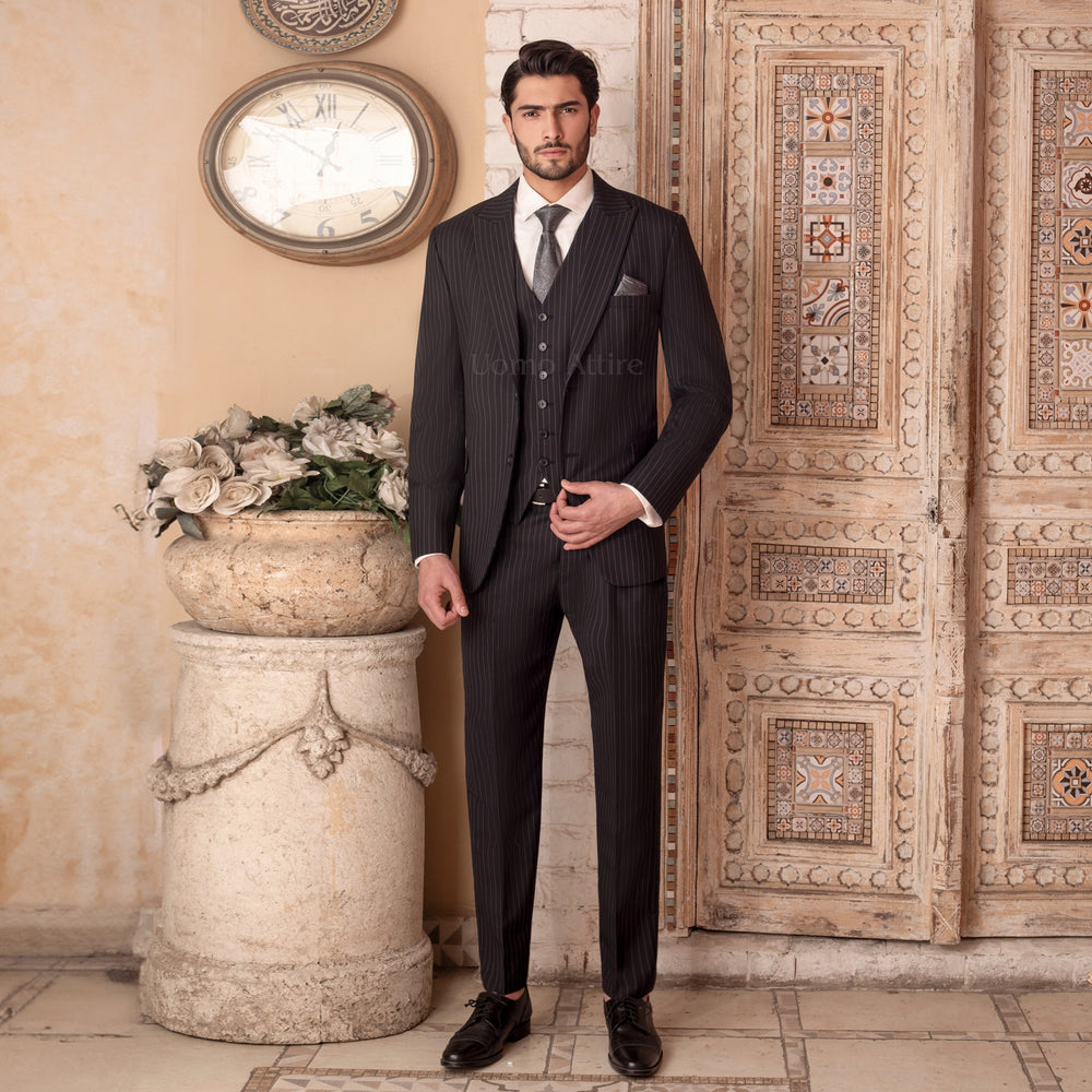 Exquisite Black Three-Piece Suit Elegance Tailored for the Modern Gentleman