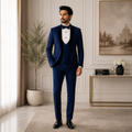 Abito smoking tre pezzi blu su misura per un look elegante