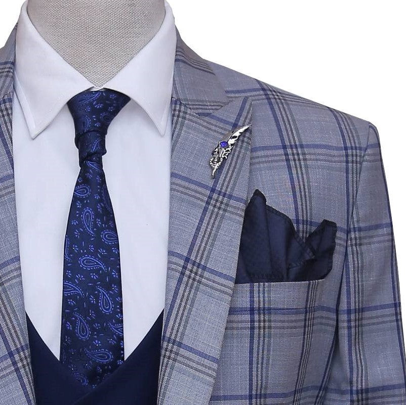 Custom-tailored sharp blue check three piece suit 2