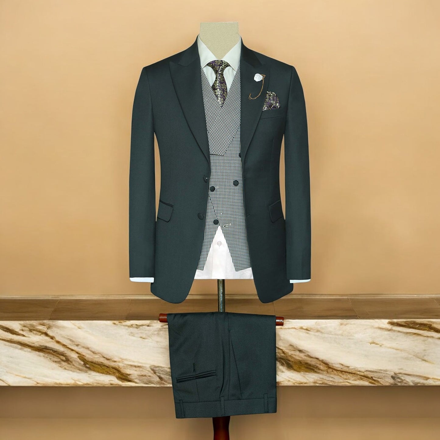 
                  
                    Emerald Green 3 Piece Suit for Men
                  
                