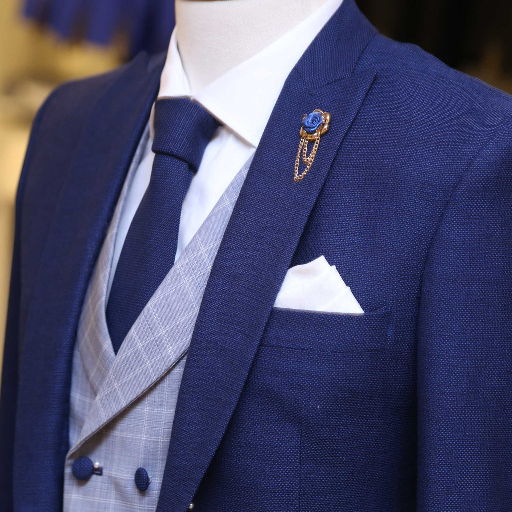 Shark skin Italian bespoke 3 piece suit lapel pin, blue suits for men