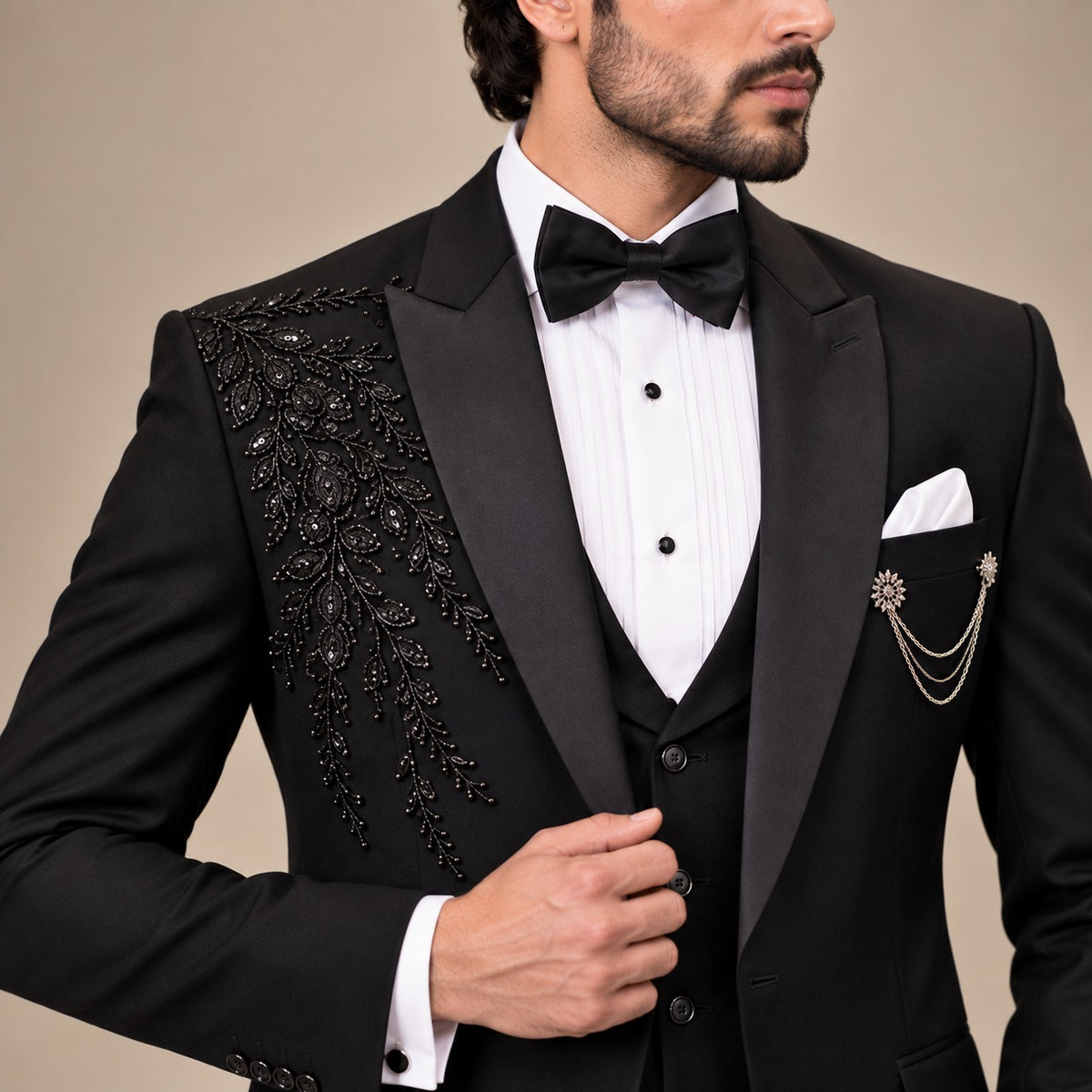 MEN'S BLACK LUXURY HAND-EMBELLISHED TUXEDO FOR WEDDINGS