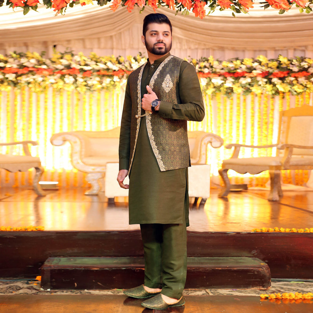 Mehndi Kurta Dress For Mehndi For Groom Groom Mehndi Dresses