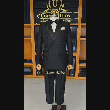 
                  
                    Charger et lire la vidéo dans la visionneuse de la Galerie, Black Jamawar Double Breasted Tuxedo Suit for Men
                  
                