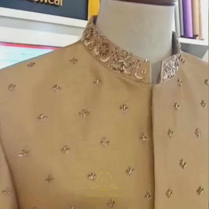 
                  
                    Charger et lire la vidéo dans la visionneuse de la Galerie, Made-to-order embellished prince coat for elegent look | Golden Prince coat for groom
                  
                