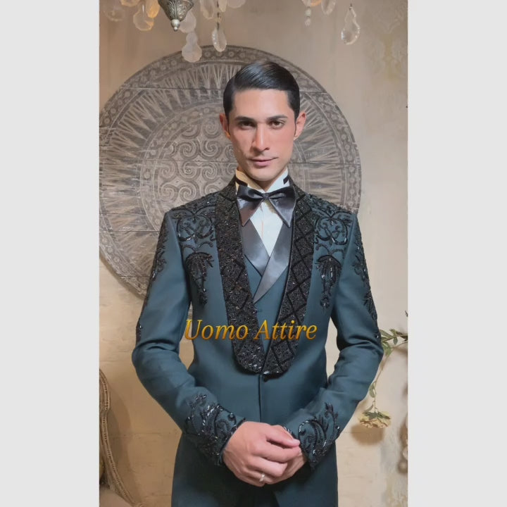 Luxurious Italian Slim Fit Empbellished Tuxedo For Groom with Double-Breasted Waistcoat