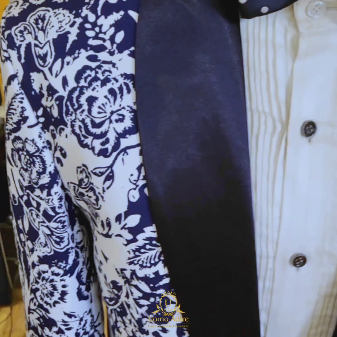 
                  
                    Carica e riproduci video nel visualizzatore Galleria, White and Blue Self Print Fabric Classic Tuxedo Suit
                  
                