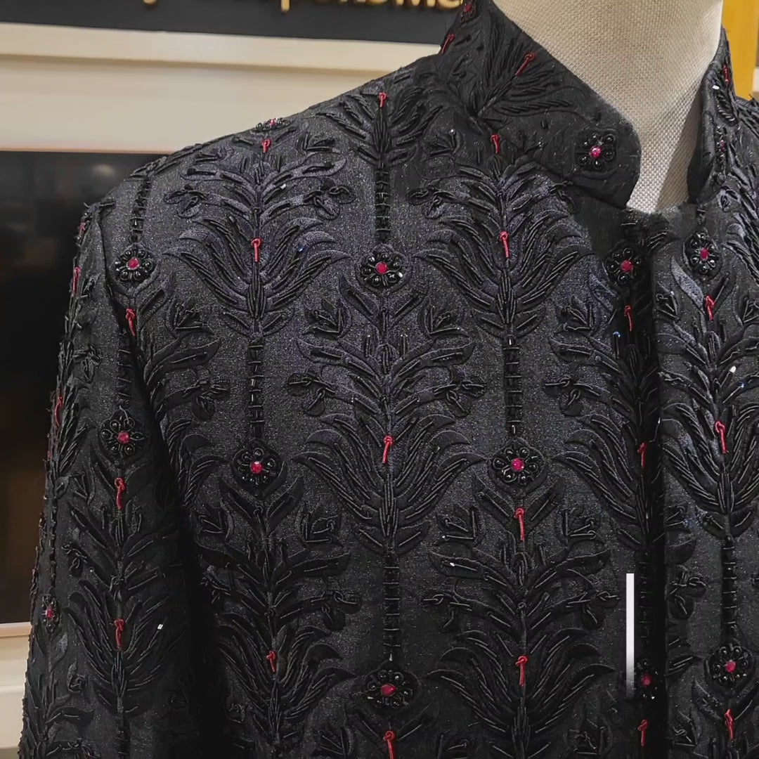 
                  
                    Carica e riproduci video nel visualizzatore Galleria, Embroidered and embellished sherwani package for wedding | Black Sherwani for Groom
                  
                