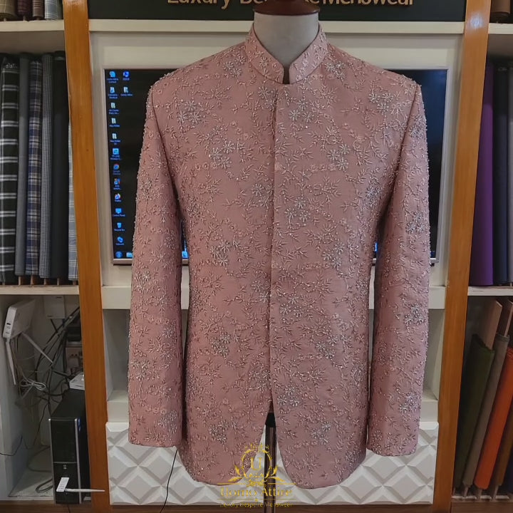 
                  
                    Charger et lire la vidéo dans la visionneuse de la Galerie, Fully Embroidered Mens Pink Prince Coat
                  
                