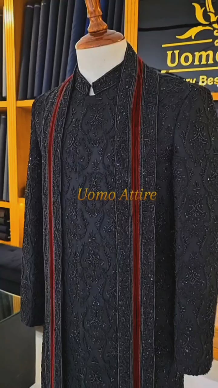 
                  
                    Charger et lire la vidéo dans la visionneuse de la Galerie, Men&amp;#39;s Luxury Black Embroidered Sherwani with Groom Turban &amp;amp; Mala
                  
                