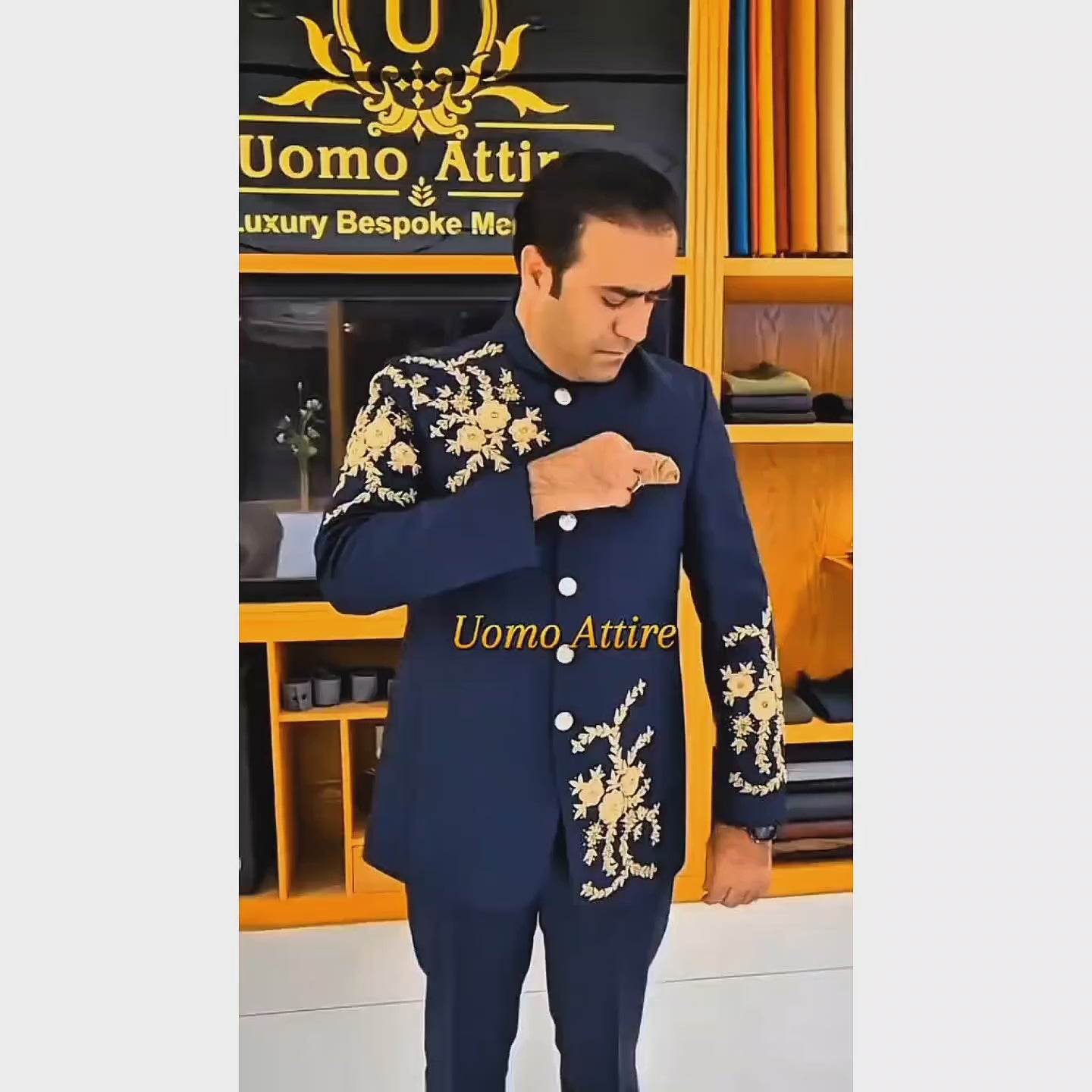 
                  
                    Carica e riproduci video nel visualizzatore Galleria, Men&amp;#39;s Luxury Navy Blue Embroidered 2-Piece Prince Coat for Wedding
                  
                