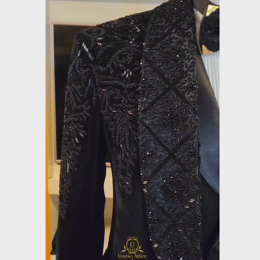 
                  
                    Carica e riproduci video nel visualizzatore Galleria, Men&amp;#39;s Luxury Bespoke Embellished Black Velvet Tuxedo 3 Piece Suit | Luxury Tuxedo Suit for Groom Wedding
                  
                