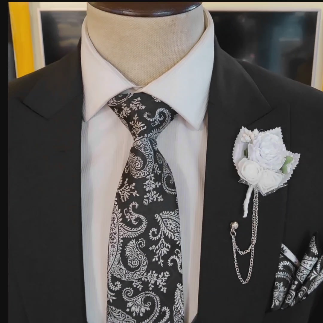 Customized three piece suit with U-shap double breasted vest | Black Suits for men
