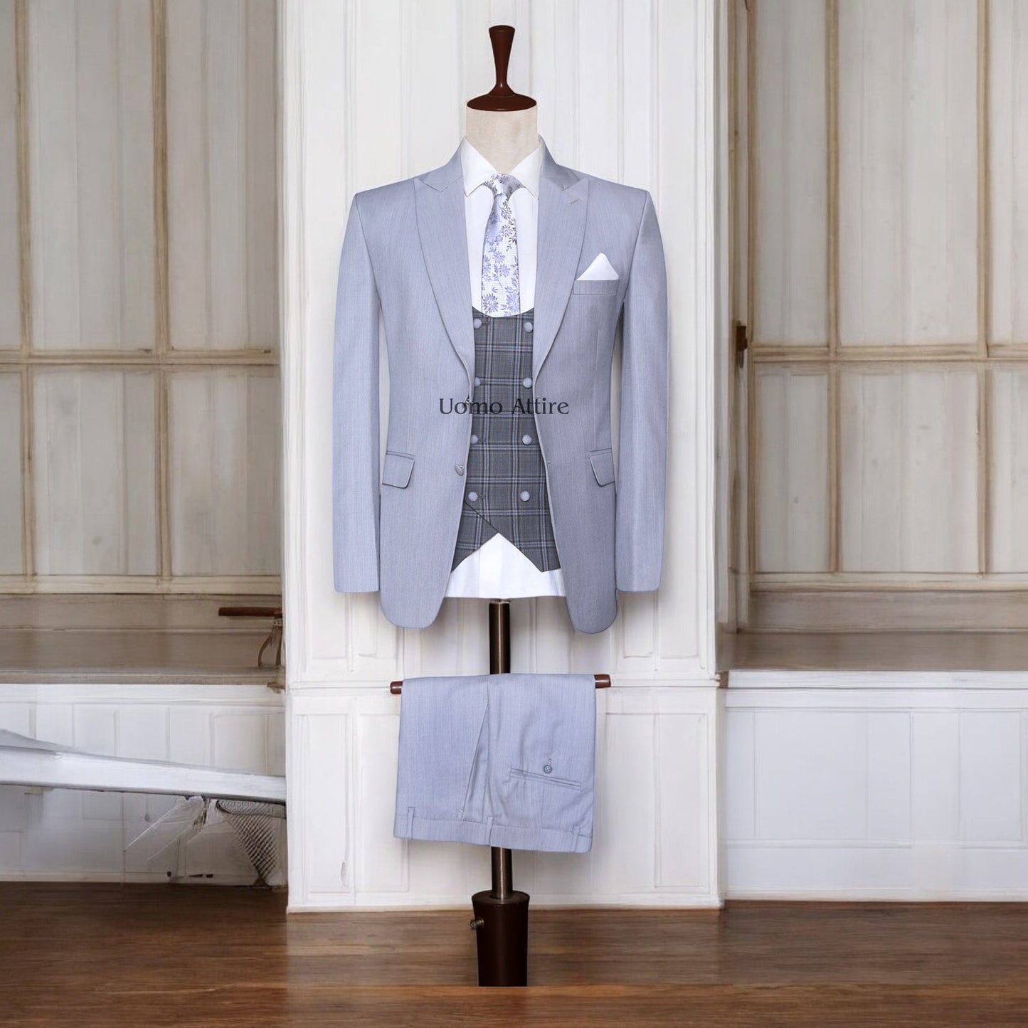 
                  
                    silver_grey_three_piece_suit
                  
                