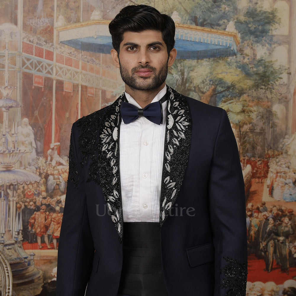 Luxurious Italian Floral Embellished Shawl Lapel Tuxedo for Groom With Belt