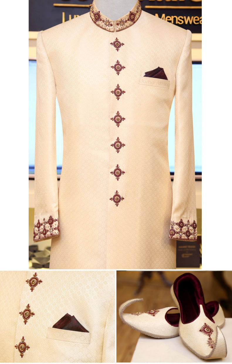 Sherwani dalla vestibilità perfetta per il tuo grande giorno 
