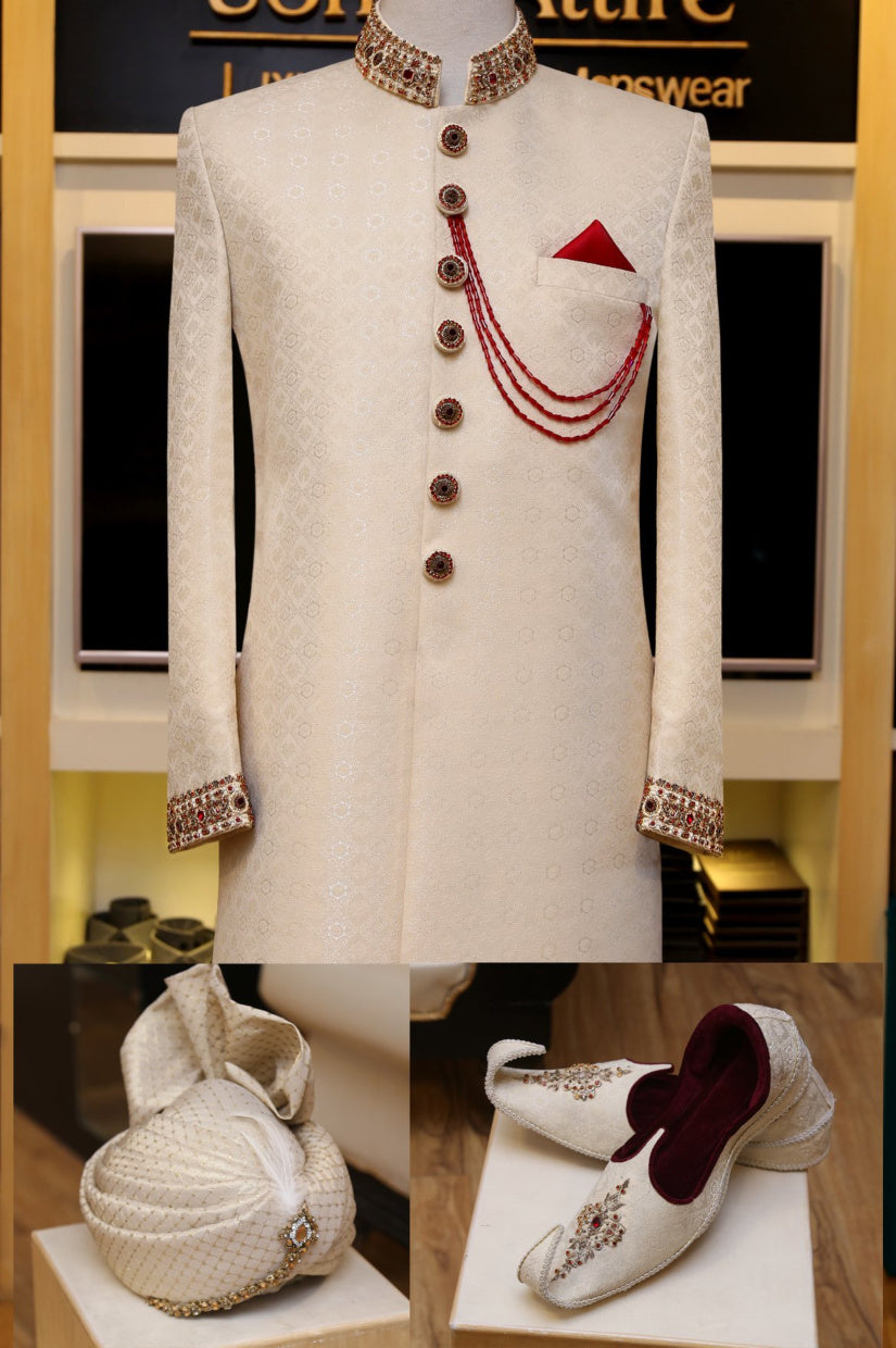 Pacchetto sherwani impreziosito per il tuo giorno speciale