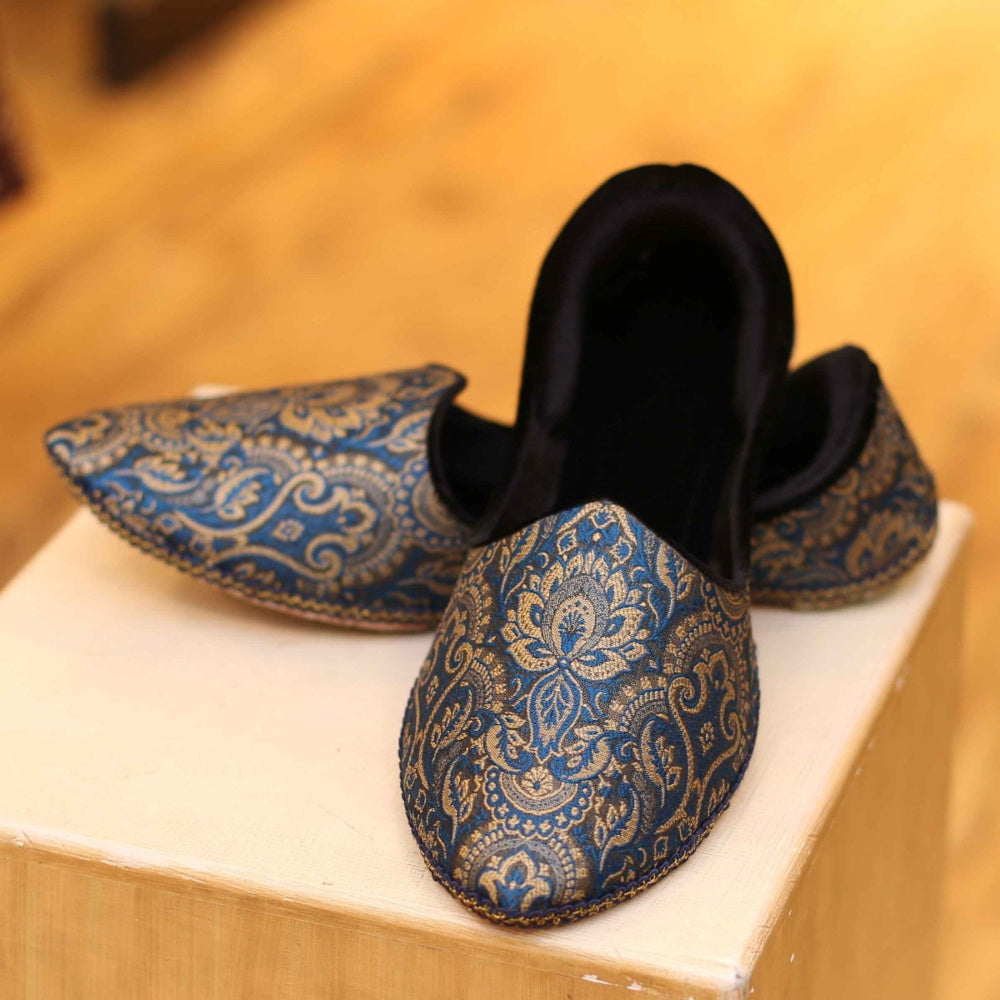 Scarpe blu navy e oro antico per gilet 