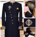 Pacchetto sherwani nero in stile angrakha auto strutturato 