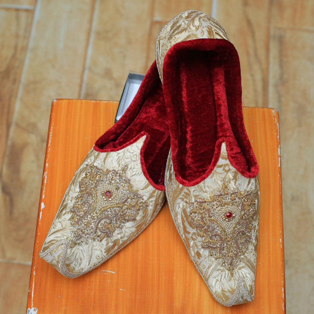 Embroidered Shoes For Sherwani With Red Stone