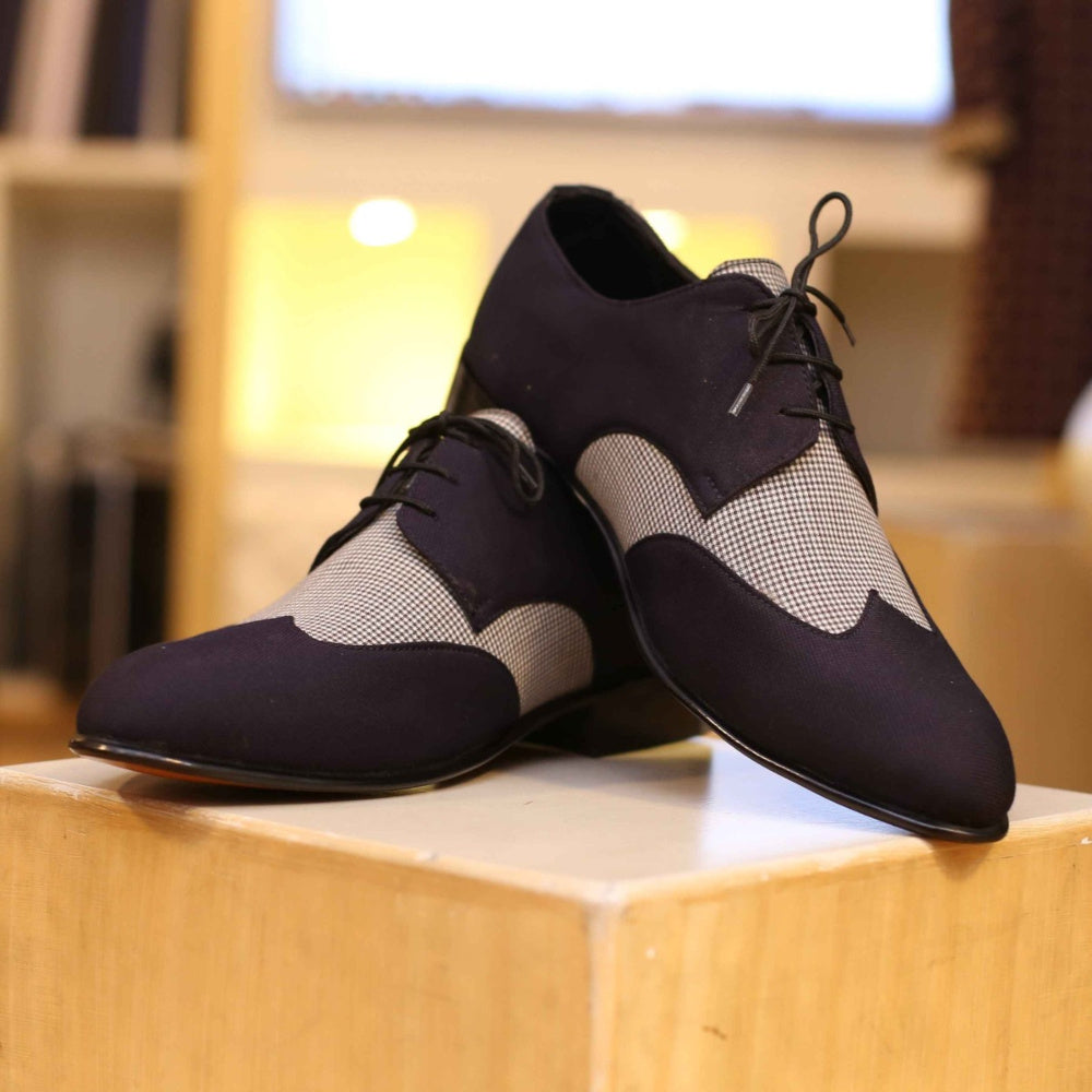Scarpe desginer in tessuto a quadri a contrasto per lo sposo 