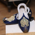 Navy Blue Sherwani Khussa con decorazioni in oro antico