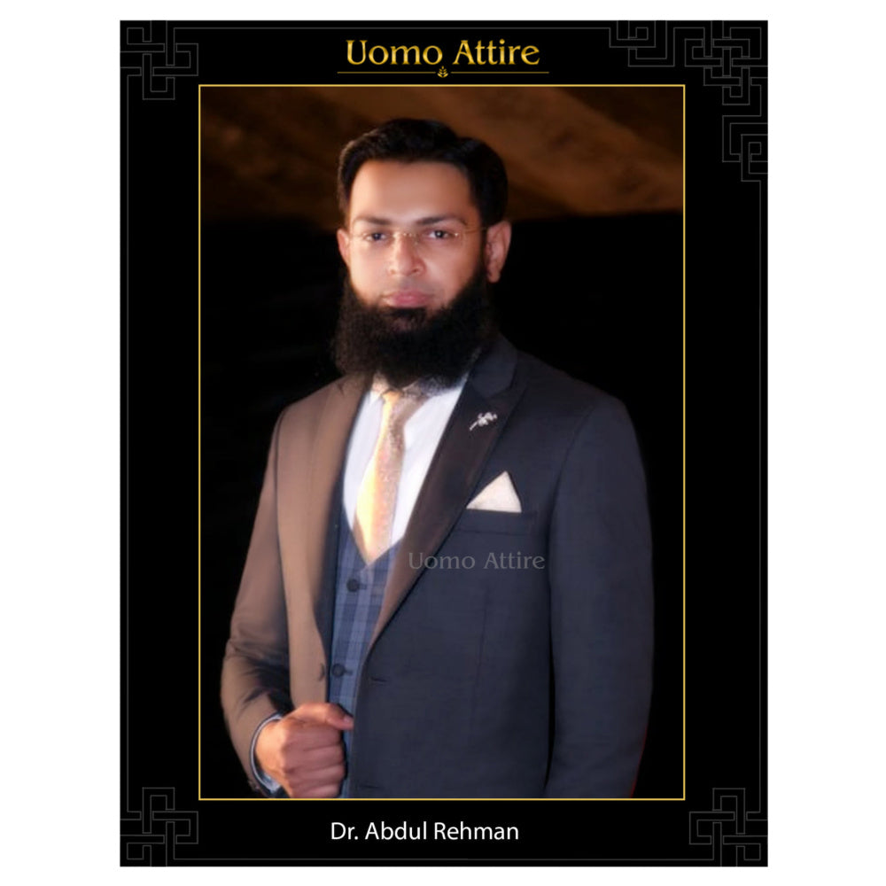 Il nostro prezioso cliente, il dottor Abdul Rehman, sembra elegante 